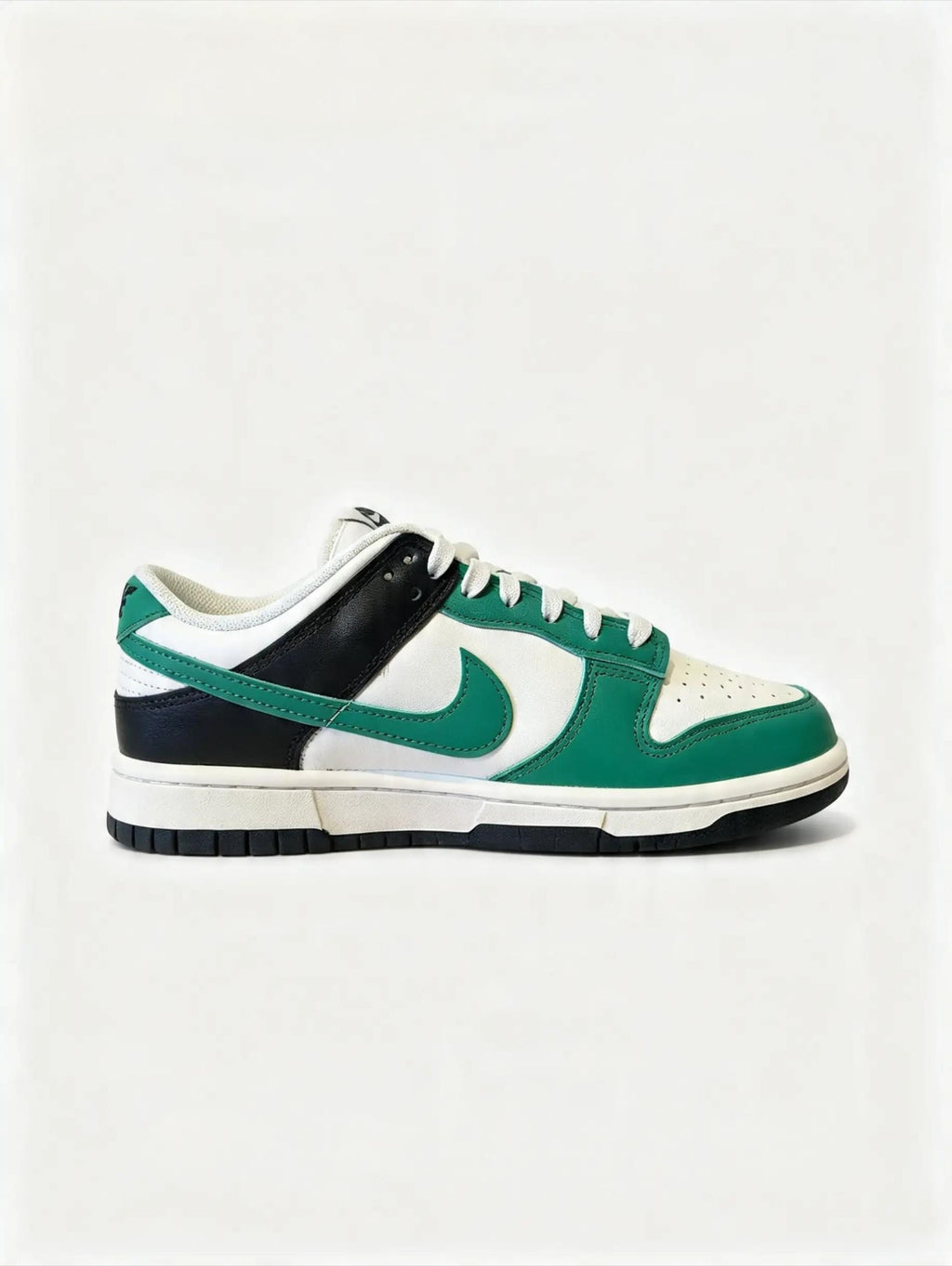 Nike Dunk Low « Celtics » – Femmes